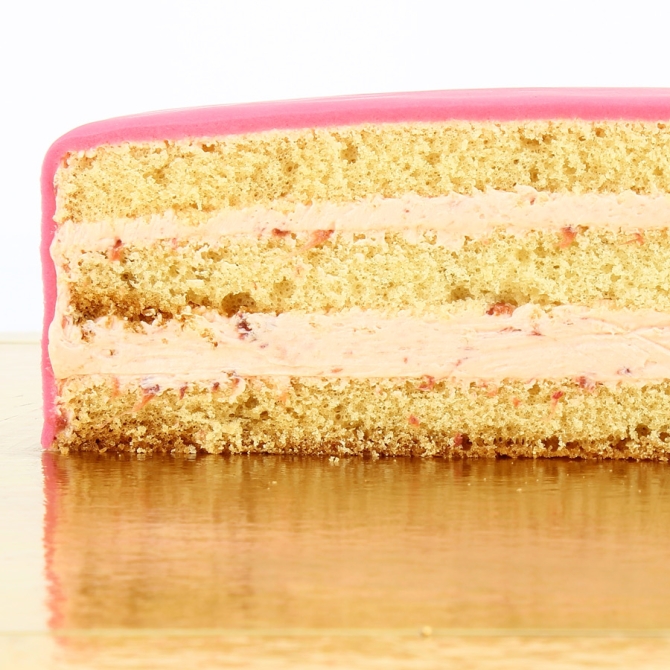 Torta Unicorno Oro Personalizzabile - 26 x 20 cm Fragola 