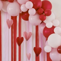 Kit di 55 palloncini a cuore rossi e rosa. n1