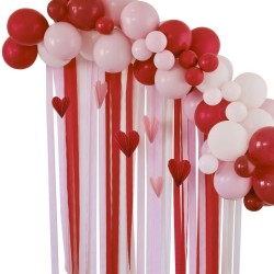 Kit di 55 palloncini a cuore rossi e rosa. n2